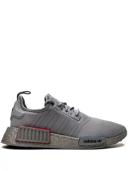 adidas: Кроссовки  NMD_R1