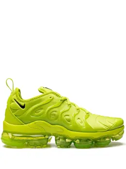 Nike: Зелёные кроссовки  Air Vapormax Plus