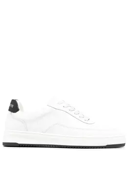 Filling Pieces: Белые кроссовки 