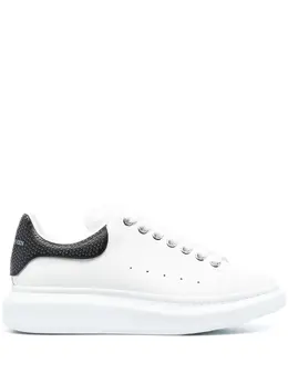 Alexander McQueen: Белые кроссовки  Oversized