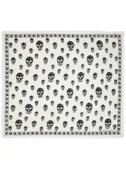 Alexander McQueen: Шарф  Skull с принтом