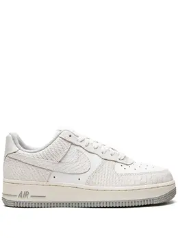 Nike: Белые кроссовки  Air Force 1
