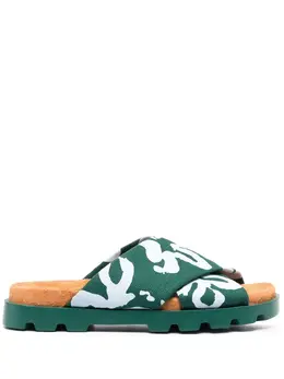Camper: Тёмные сандалии  Brutus