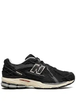 New Balance: Чёрные кроссовки  1906R