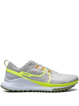 Nike: Светлые кроссовки  Trail