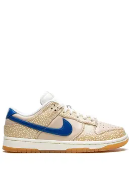 Nike: Бежевые кроссовки  Dunk Low