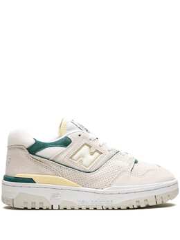 New Balance: Светлые кроссовки  550