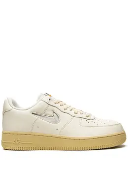 Nike: Светлые кроссовки  Air Force 1