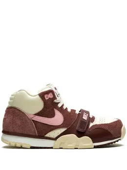 Nike: Тёмные кроссовки  Air