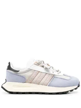 adidas: Светлые кроссовки  Originals