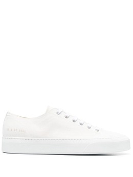 Common Projects: Белые кроссовки Tournament