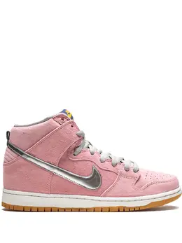 Nike: Розовые кроссовки SB Dunk High Pro