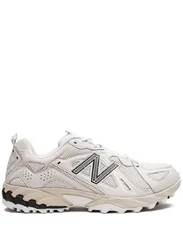 New Balance: Светлые кроссовки 