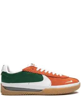 Nike: Оранжевые кроссовки 