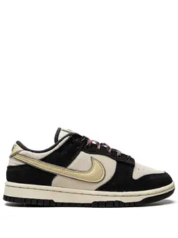 Nike: Светлые кроссовки  Dunk Low