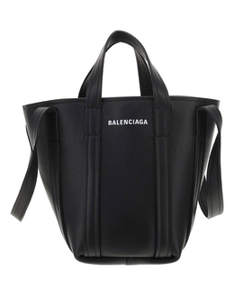 Balenciaga: Чёрная сумка 