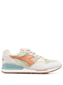 Diadora: Светлые кроссовки 