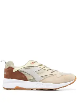 Diadora: Светлые кроссовки 