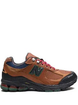 New Balance: Коричневые кроссовки  2002R
