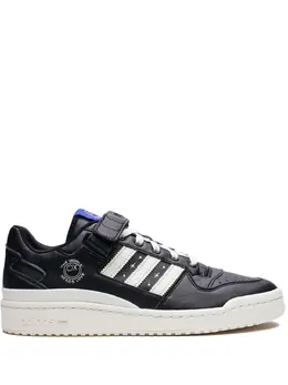 adidas: Чёрные кроссовки  Forum