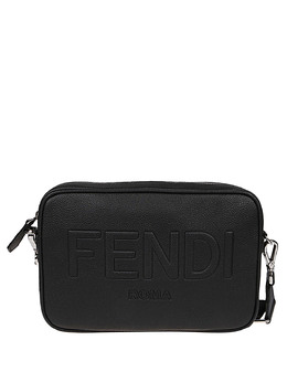 Fendi: Чёрная сумка 