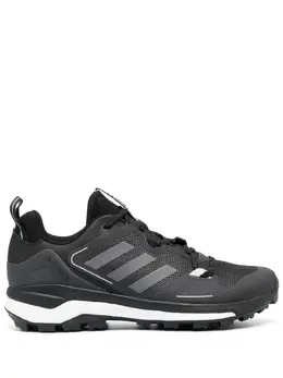 adidas: Чёрные кроссовки  Terrex