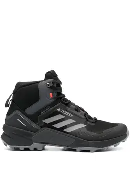 adidas: Чёрные кроссовки  Terrex Swift