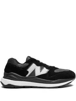New Balance: Чёрные кроссовки  57/40