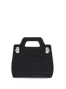 Ferragamo: Чёрная сумка 