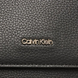 Calvin Klein: Чёрная сумка