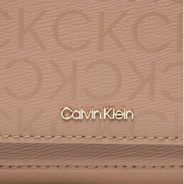 Calvin Klein: Коричневая сумка