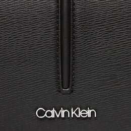 Calvin Klein: Чёрная сумка