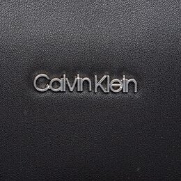 Calvin Klein: Чёрная сумка