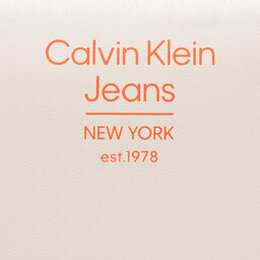 Calvin Klein Jeans: Бежевая сумка