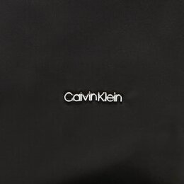 Calvin Klein: Чёрная сумка