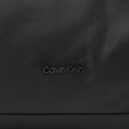 Calvin Klein: Чёрная сумка