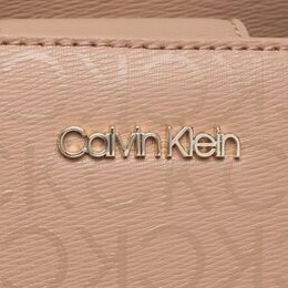 Calvin Klein: Коричневая сумка