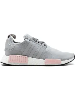 adidas: Светлые кроссовки  NMD_R1