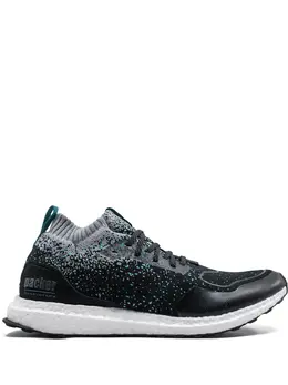 adidas: Голубые кроссовки  UltraBoost
