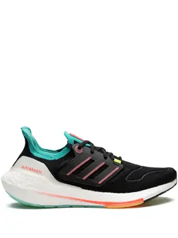 adidas: Чёрные кроссовки  UltraBoost