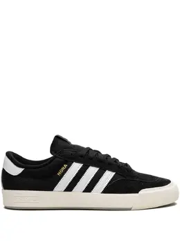 adidas: Чёрные кроссовки 