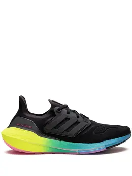 adidas: Чёрные кроссовки  UltraBoost