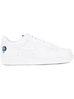 Nike: Белые кроссовки  Air Force 1