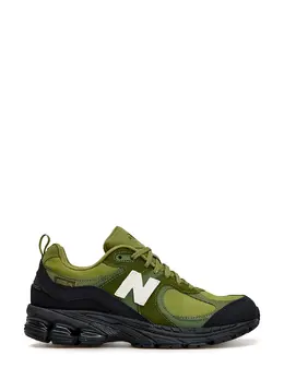 New Balance: Зелёные кроссовки  2002R