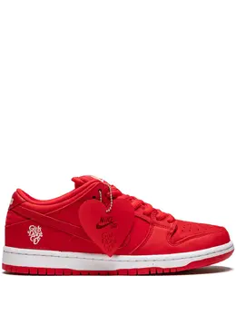 Nike: Красные кроссовки SB Dunk Low Pro QS