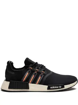 adidas: Чёрные кроссовки  NMD_R1