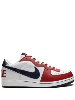 Nike: Белые кроссовки 