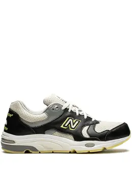 New Balance: Чёрные кроссовки  1700