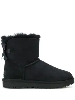 UGG: Чёрные ботинки  Bailey Bow II