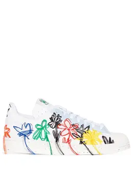adidas: Белые кроссовки  Superstar